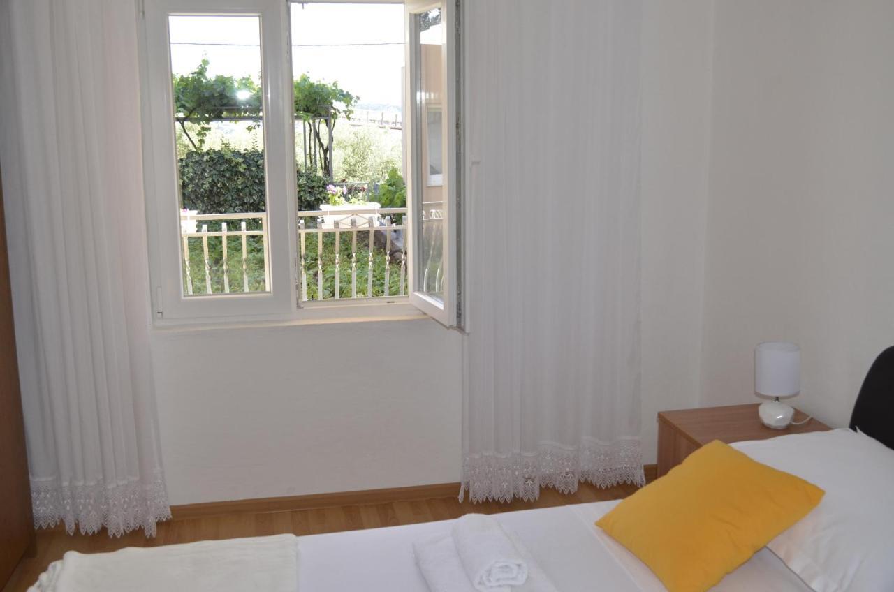 Apartment Ana Kastel Sucurac Exterior photo